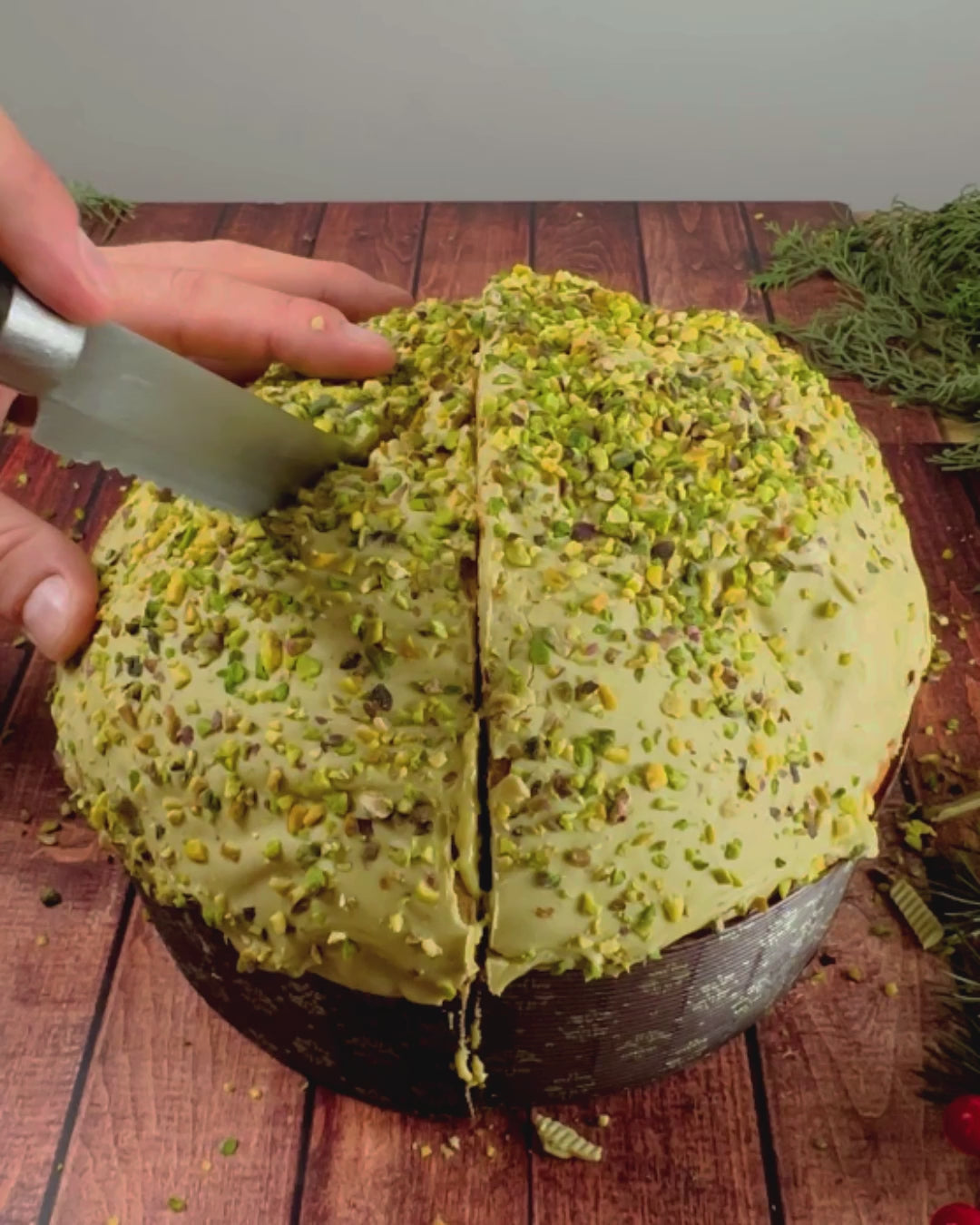 Panettone artigianale al pistacchio superfarcito con 400 gr di irresistibile crema al pistacchio