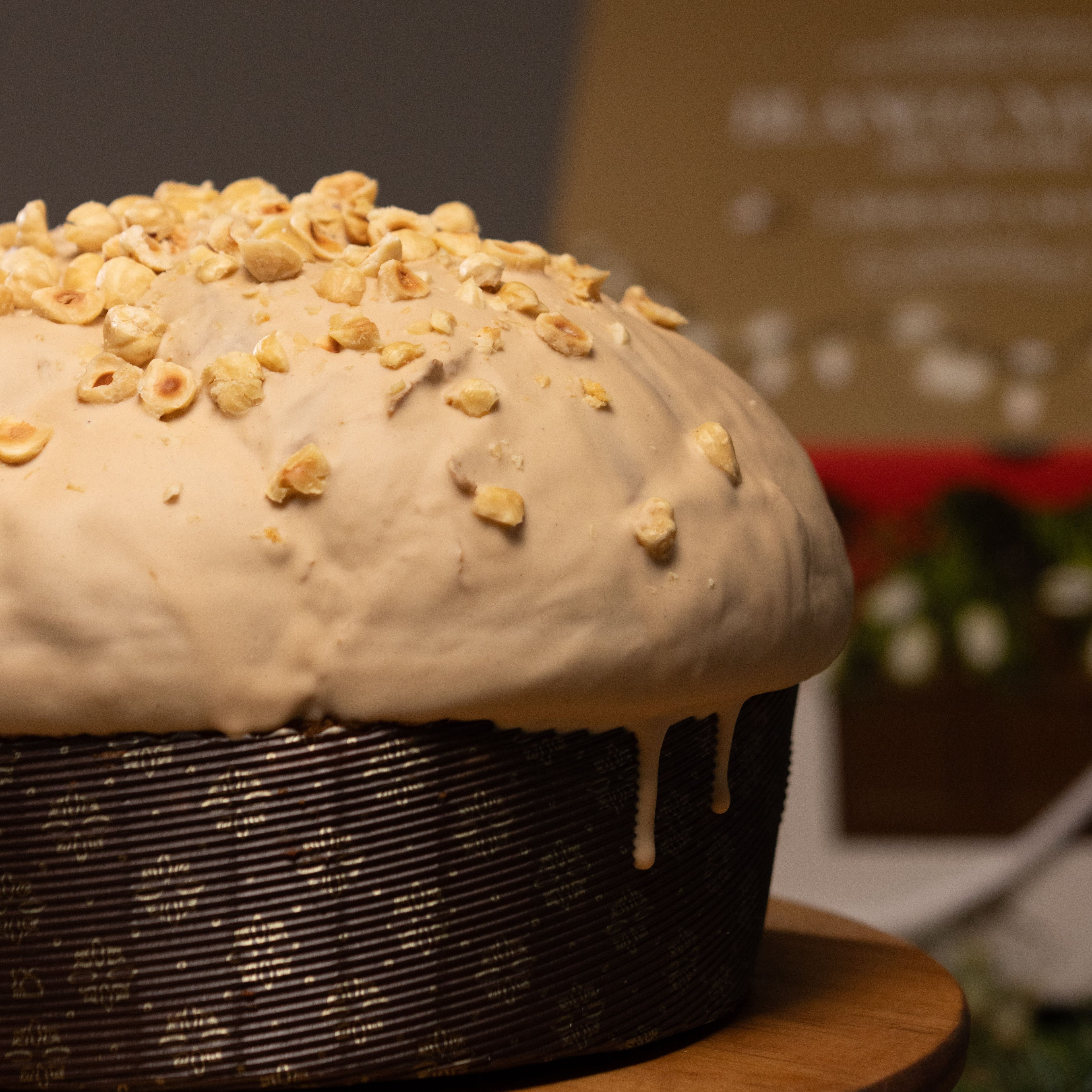 &quot;Casetta&quot; Panettone alla Nocciola 1kg + 190 gr di crema spalmabile